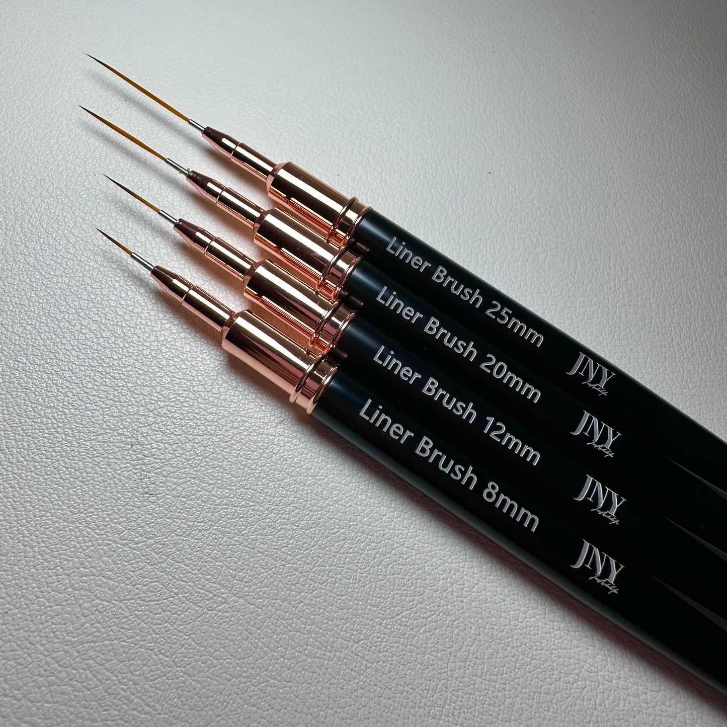 Detail liner brushes